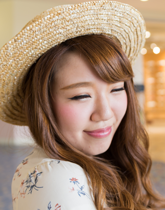 インタビュー女の子３